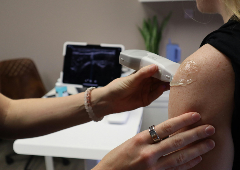 Can't Lift Your Arm Frozen Shoulder Treatment in Indore That Gets You Moving Again